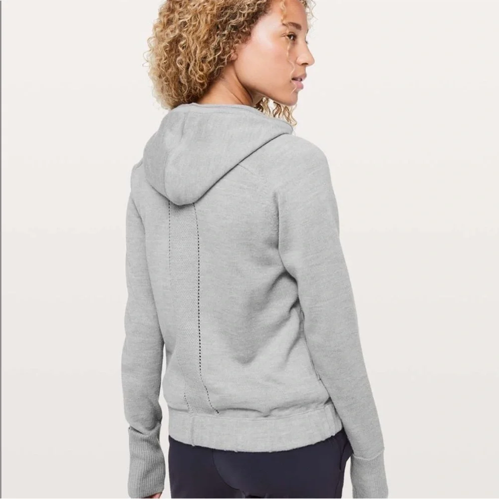 Lululemon Gray Rise & Move Hoodie Heathered Silver Drop | Size 8 / 10 EUC